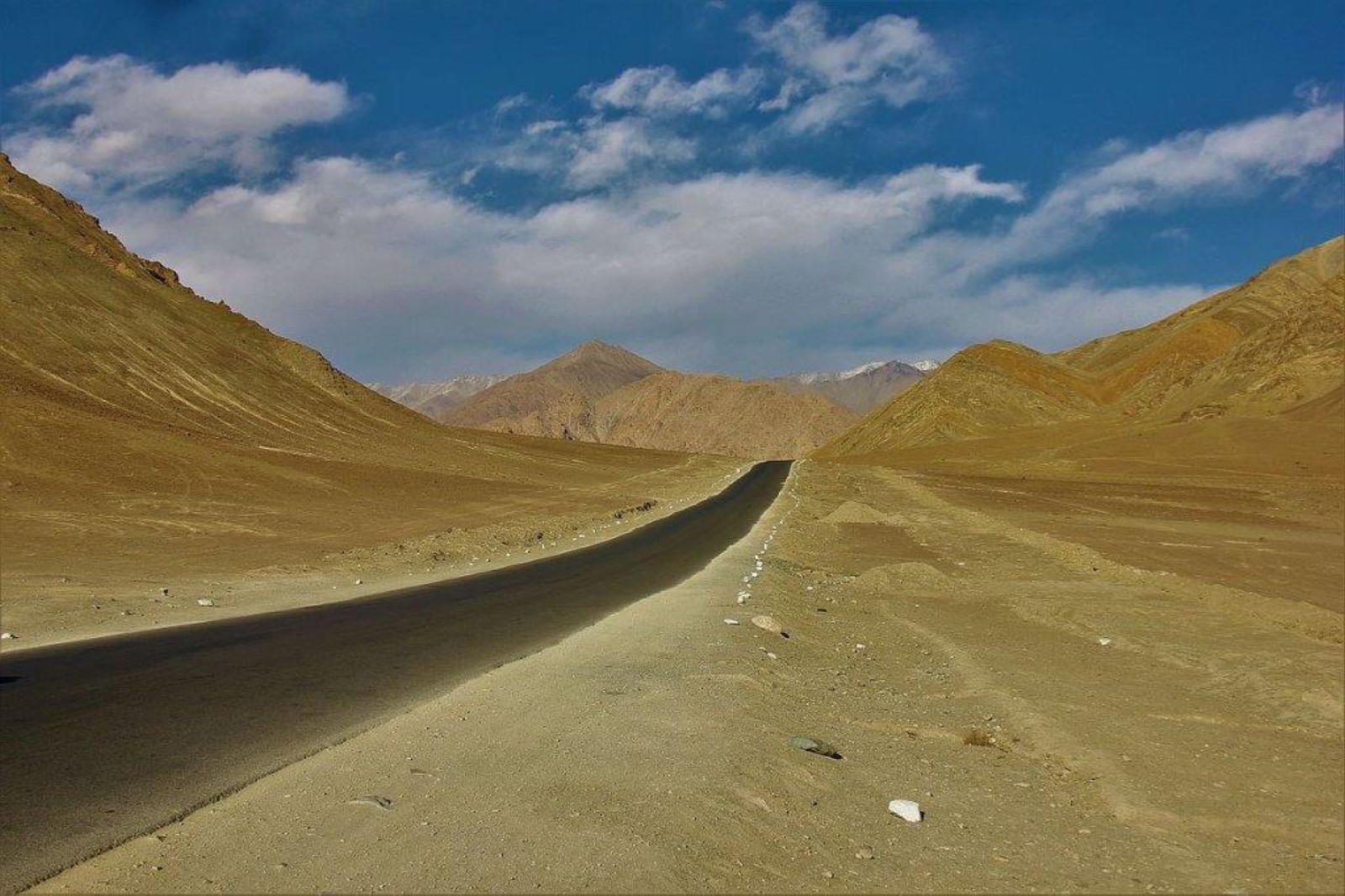 Magnetic Hills Ladakh